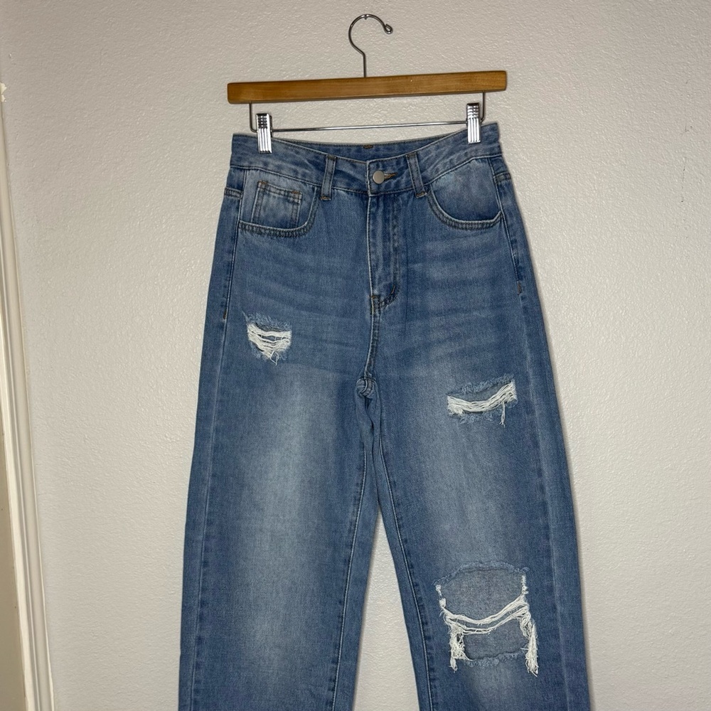 Distressed Blue Jeans Woman’s 27 - Picture 16 of 17
